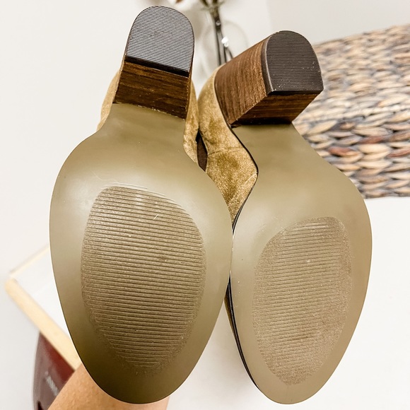 Kenneth Cole Reaction Taupe Brown Heeled Chelsea Booties Size 8 - Picture 7 of 8